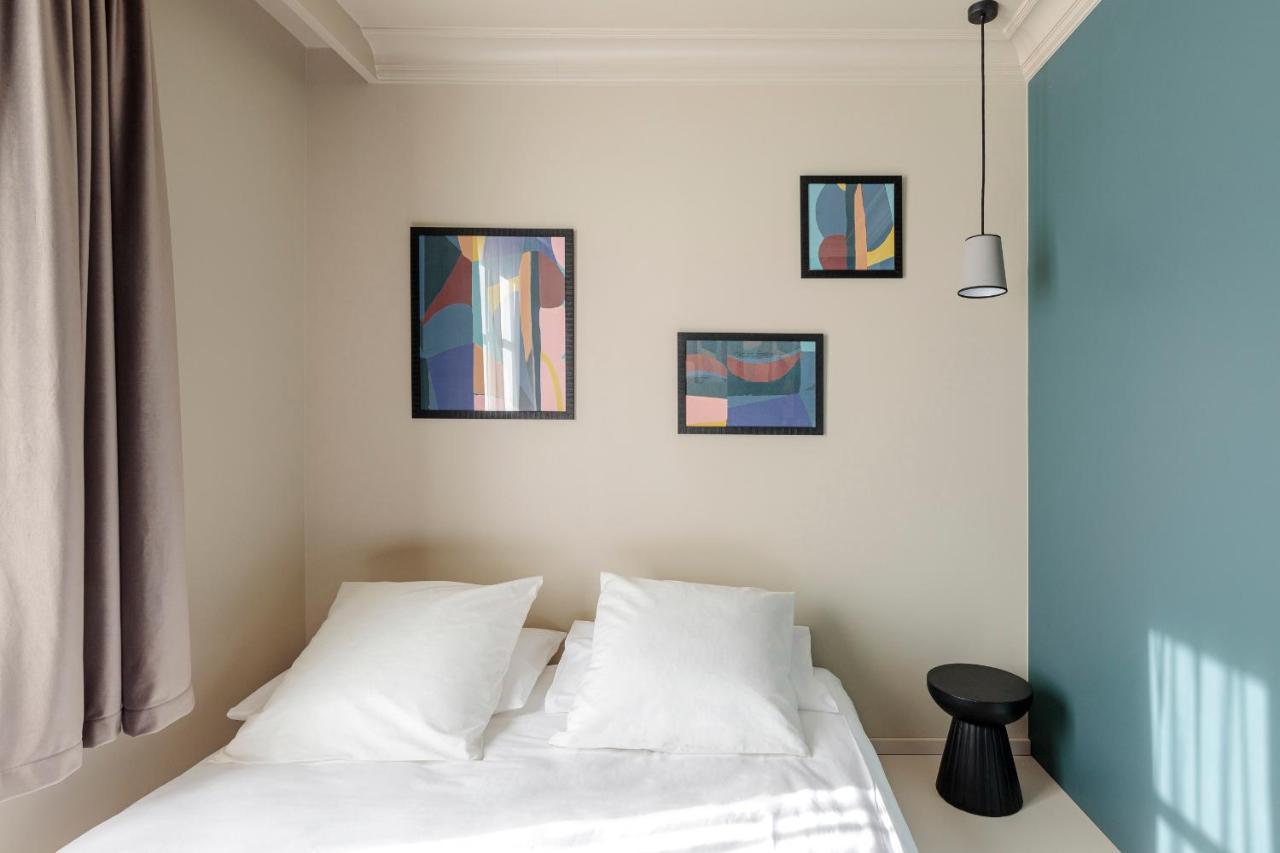 Hotel Corneille - Entree Autonome, Reception En Ligne - Encore Mieux Tours Exterior photo